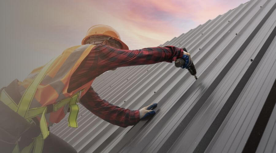 Professional gutter cleaning in East Aurora, NY
